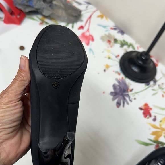 a.n.a Classic Black Heels - Picture 6 of 9